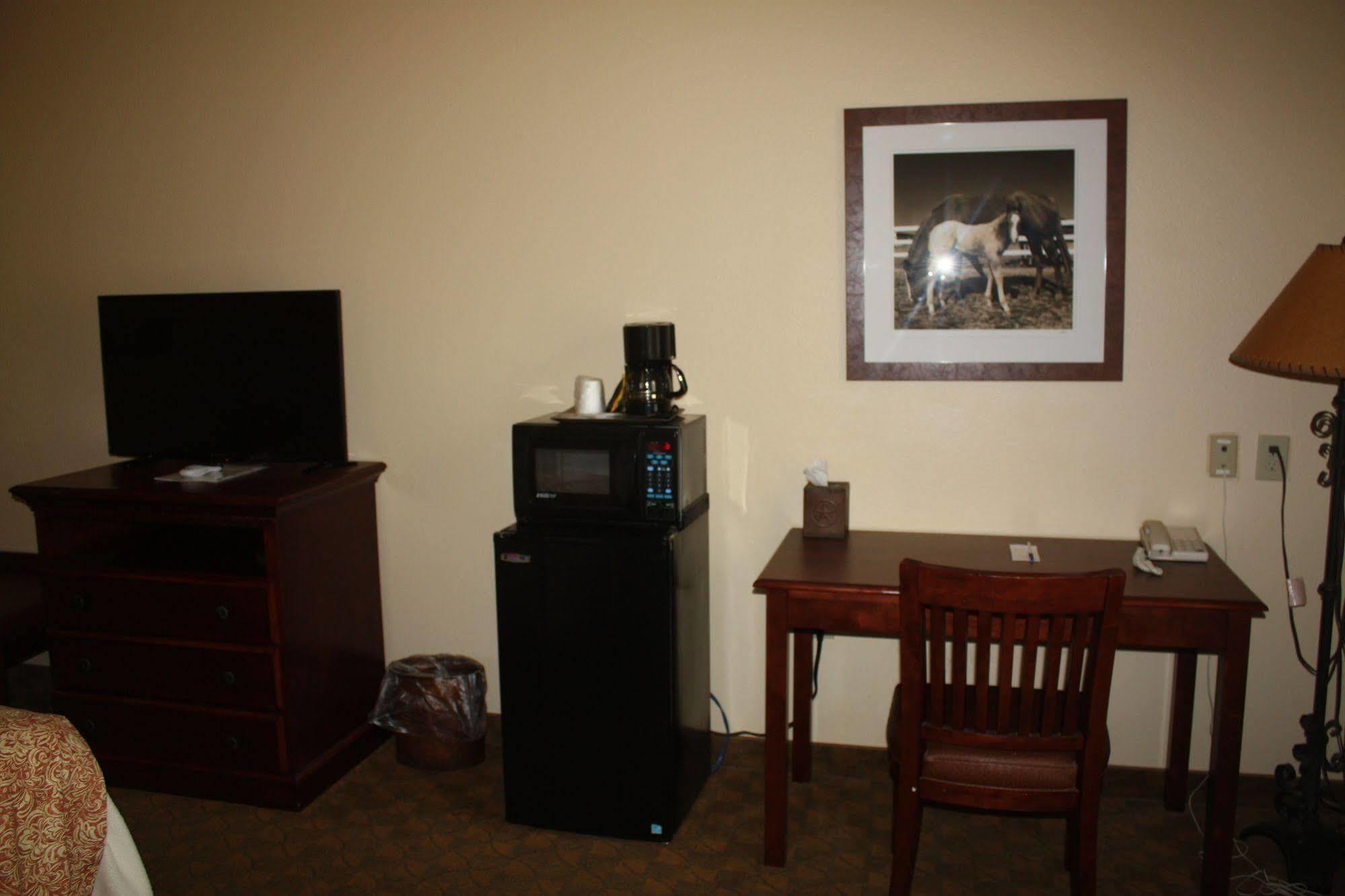 Hotel Texas Hallettsville ภายนอก รูปภาพ